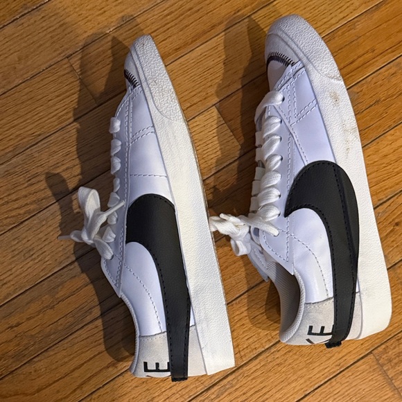 Nike White Sneakers - Picture 7 of 10